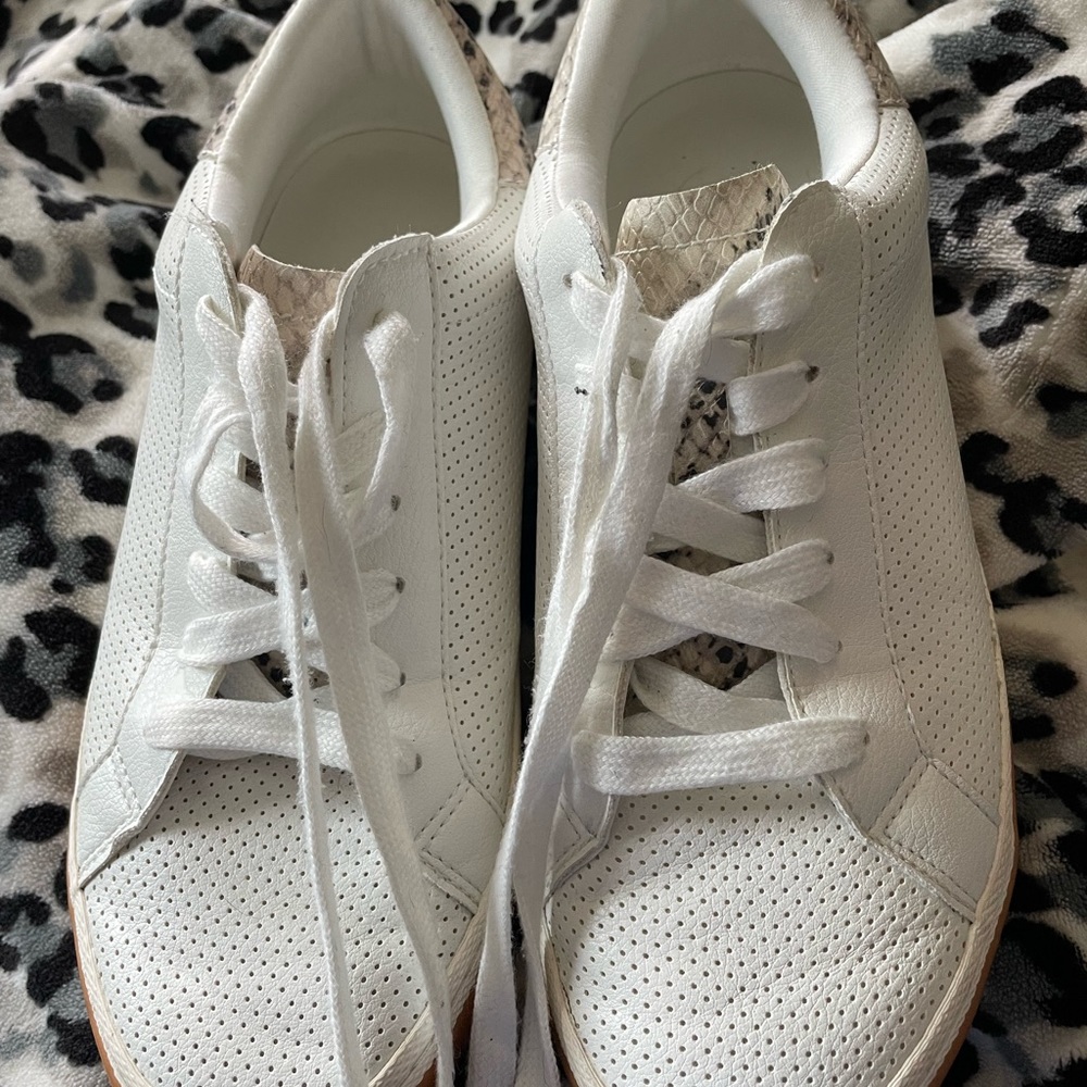 Womens size 7 Target sneakers